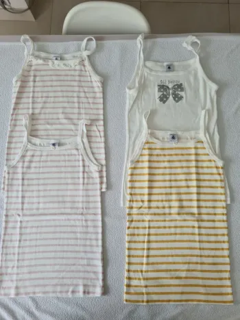 Lot de 4 débardeurs Petit Bateau neufs
