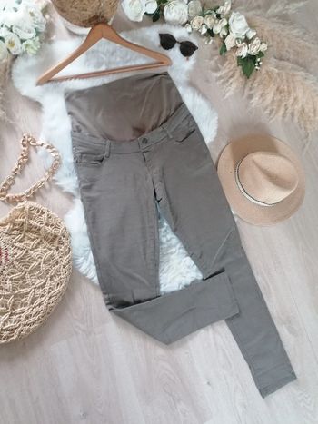 Jolie pantalon de grossesse taille 36