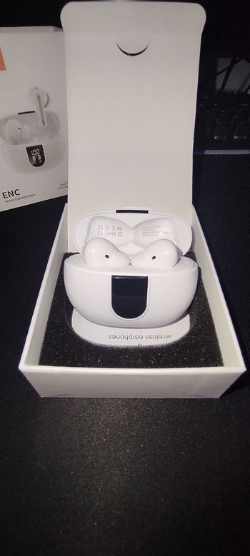 Écouteur bluetooth A60 PRO pris négociable pas moins de 30eu