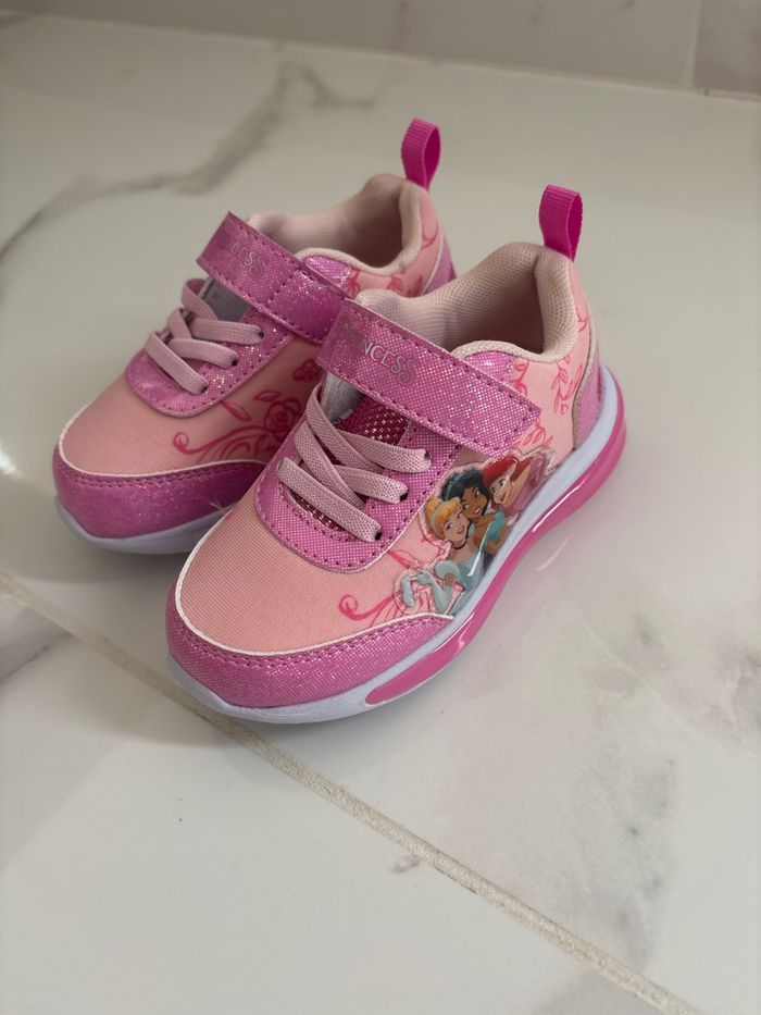 Chaussure - photo numéro 2