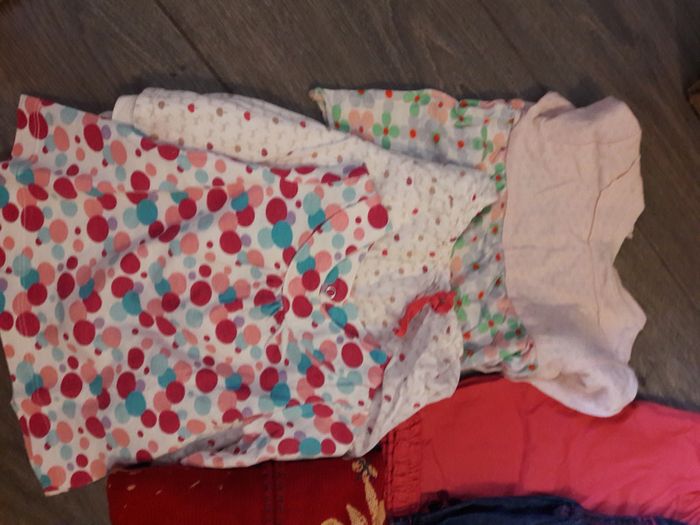 Lot 3 mois fille - photo numéro 2