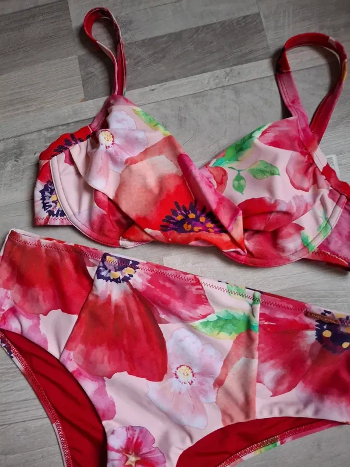 Maillot de bain 👙 2 pces - photo numéro 2