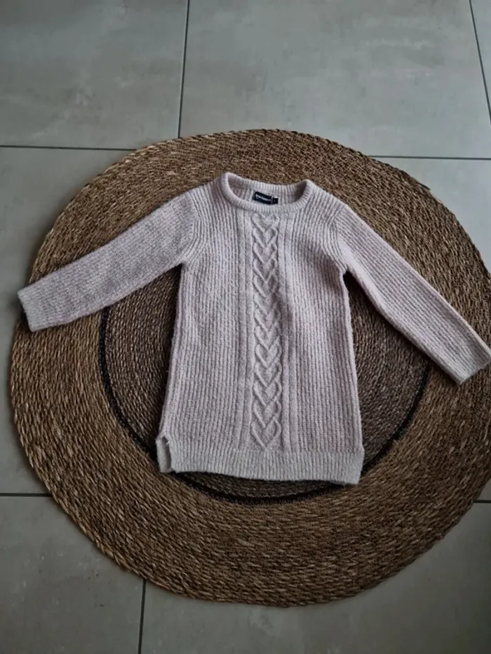 Jolie robe avec liseré lilas pull fille taille 3 ans