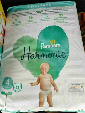 Lot de 72 couches Pampers harmonie taille 4