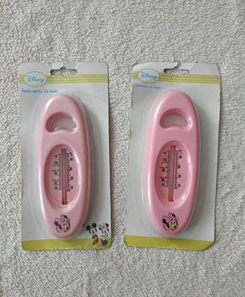 2 thermomètres de bain Minnie