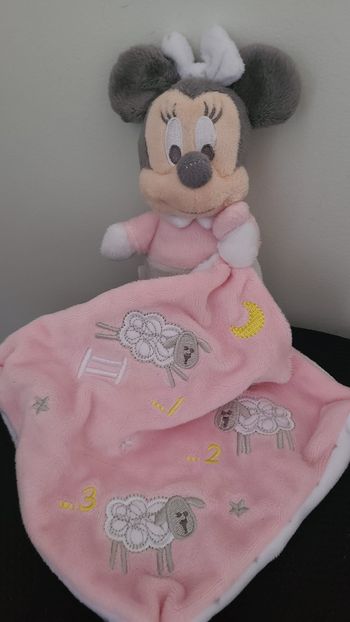 doudou minnie