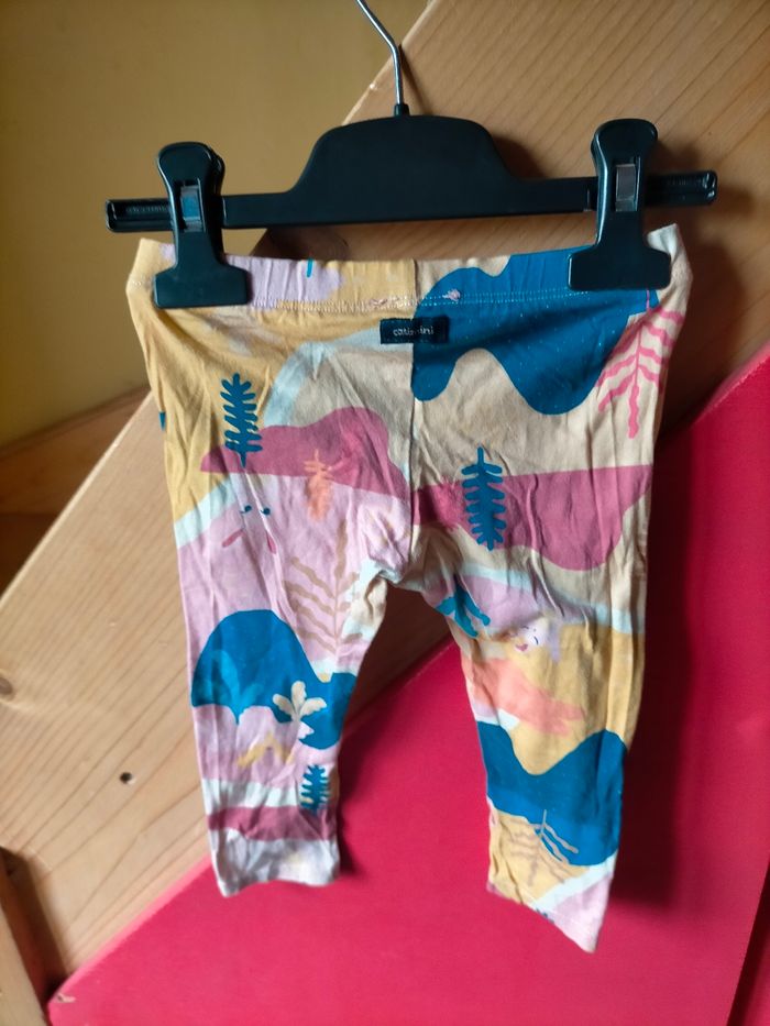 Ravissant legging Catimini 2 ans - photo numéro 3