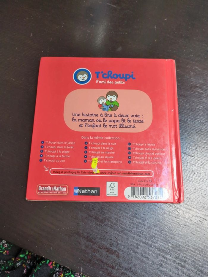 T'choupi tchoupi a deux voix et les transports - photo numéro 2