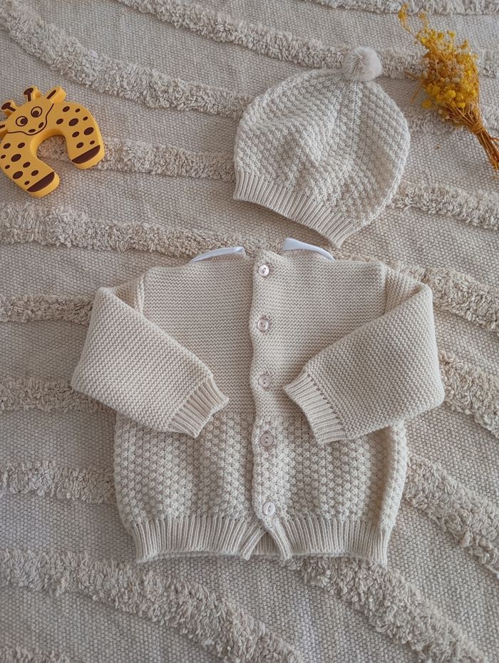 Ensemble bébé beige bonnet pompon - photo numéro 3