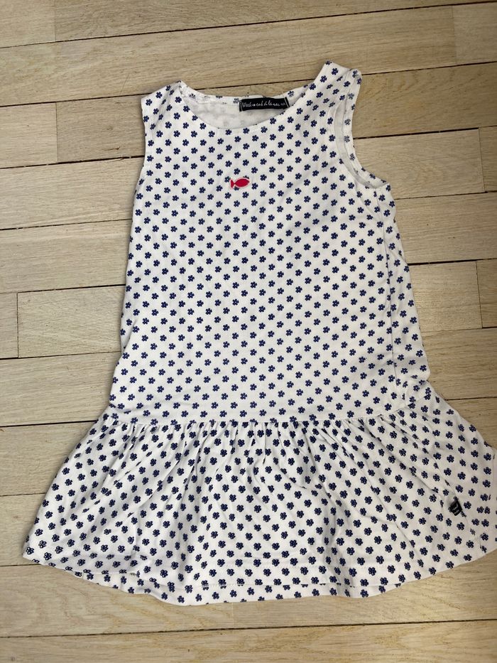 Robe đ dâĂ©tĂ© en taille 4 ans.