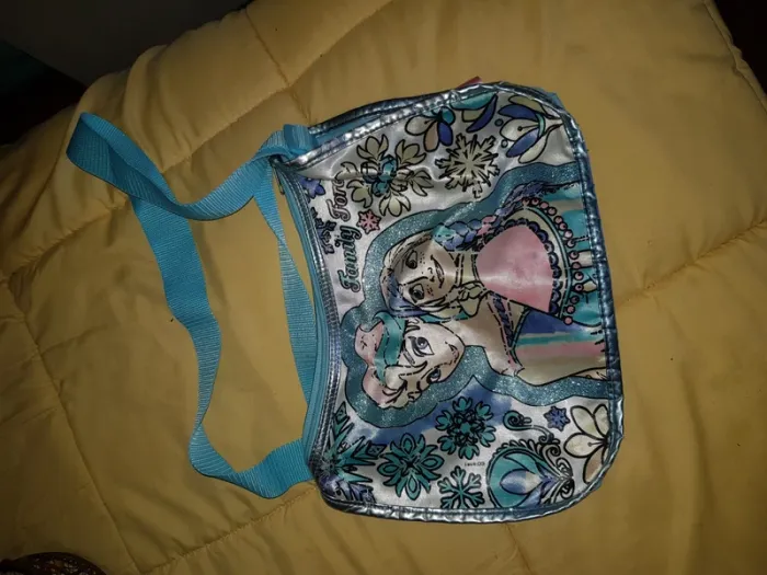 Sac à bandoulière.