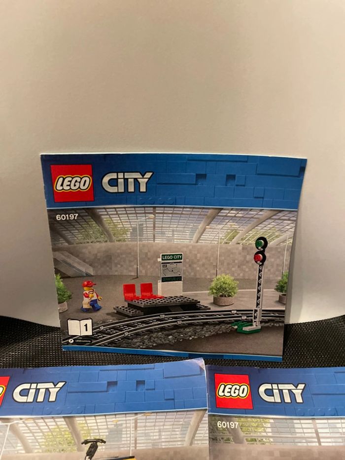 Lego city 60197 lot 3 notices uniquement (1-2-4) train voyageurs - photo numéro 2
