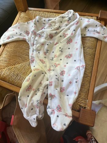 Pyjama fille 1 mois Gémo 