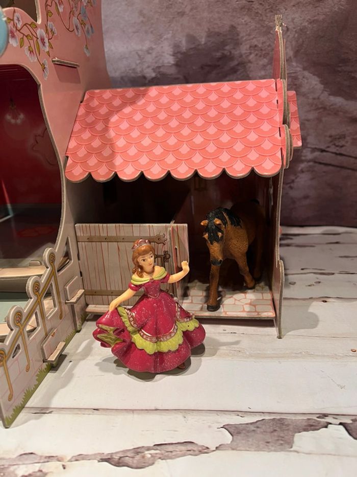 Le château de princesse Papo - photo numéro 2