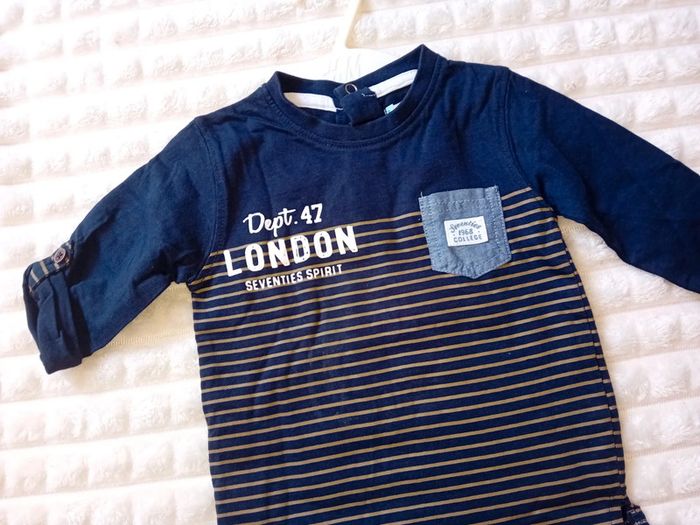 Tshirt ML 12mois 🖤💙 - photo numéro 2