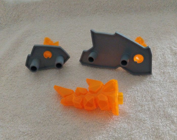 lot Playmobil rocher pierre orange fluo dinosaure flamme sur socle 3334880 - photo numéro 3