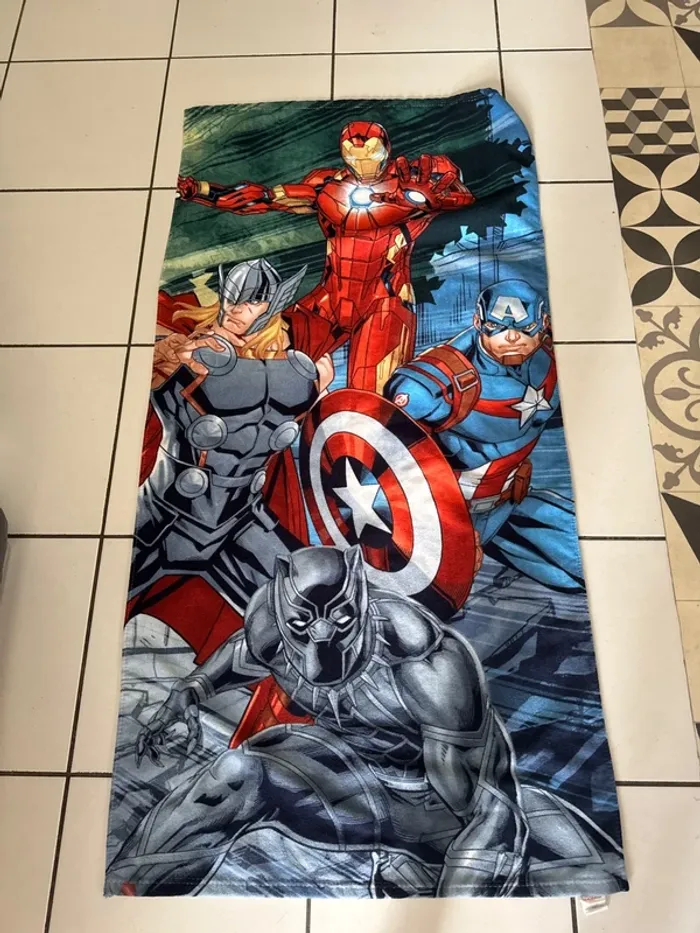 Serviette 140x70 Marvel avengers capitaine america bain toilette plage vacances neuve éponge