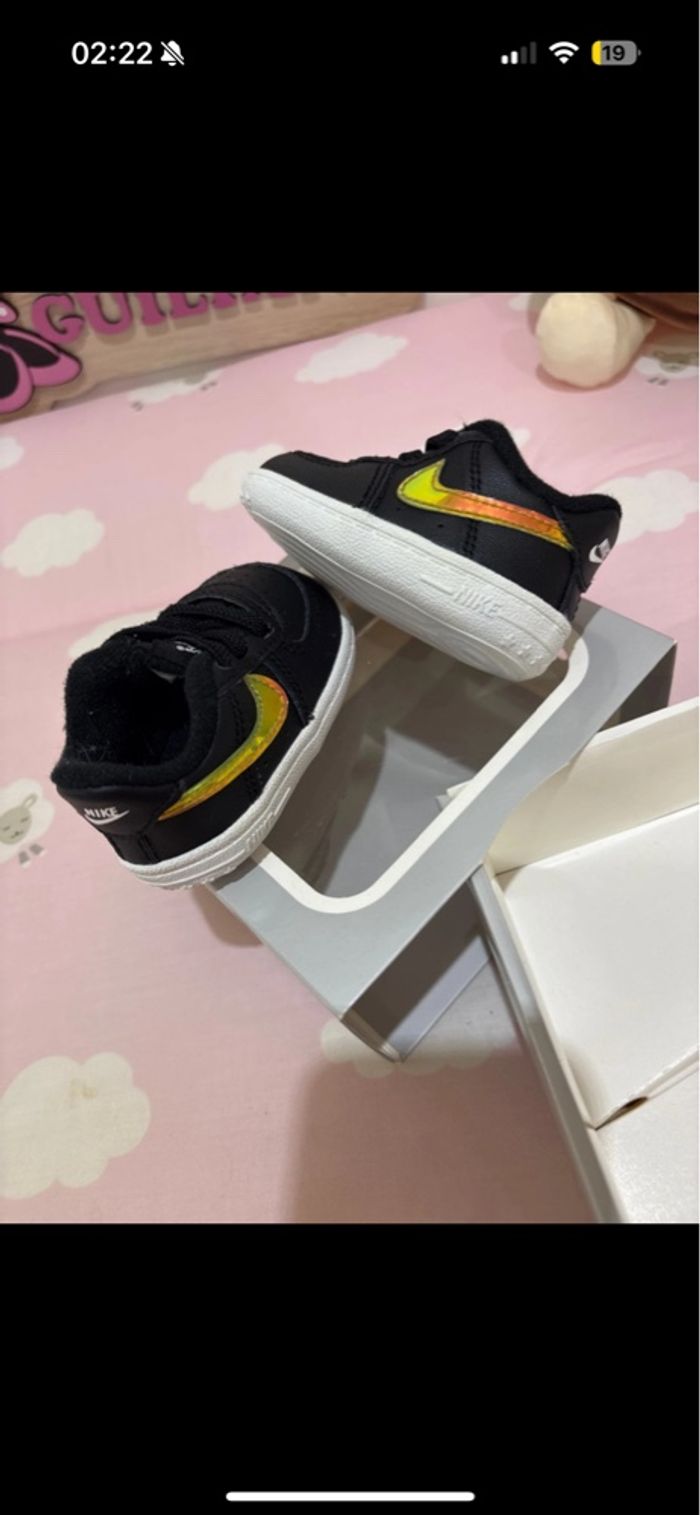 Basket Nike taille 17 - photo numéro 5