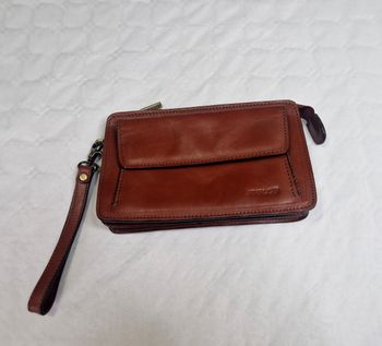 Pochette cuir marron  , Arthur et Aston