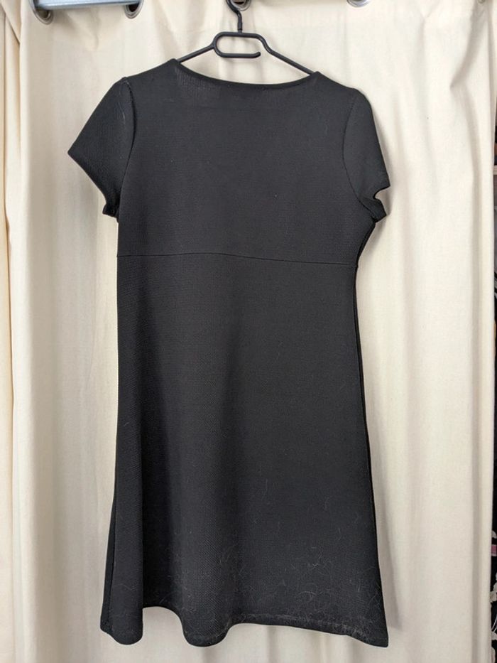 Robe noire courte - photo numéro 2