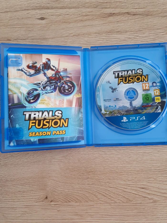 Jeu Trials Fusion PS4 - photo numéro 2