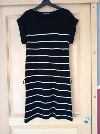 Robe rayé noir kiabi 36