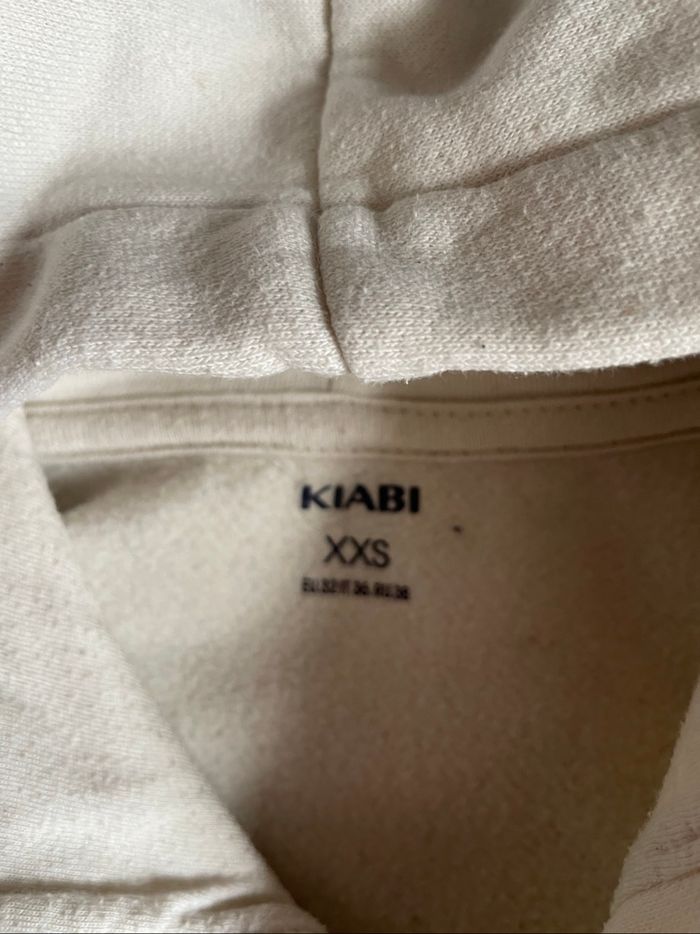 Sweat beige Kiabi xxs - photo numéro 2