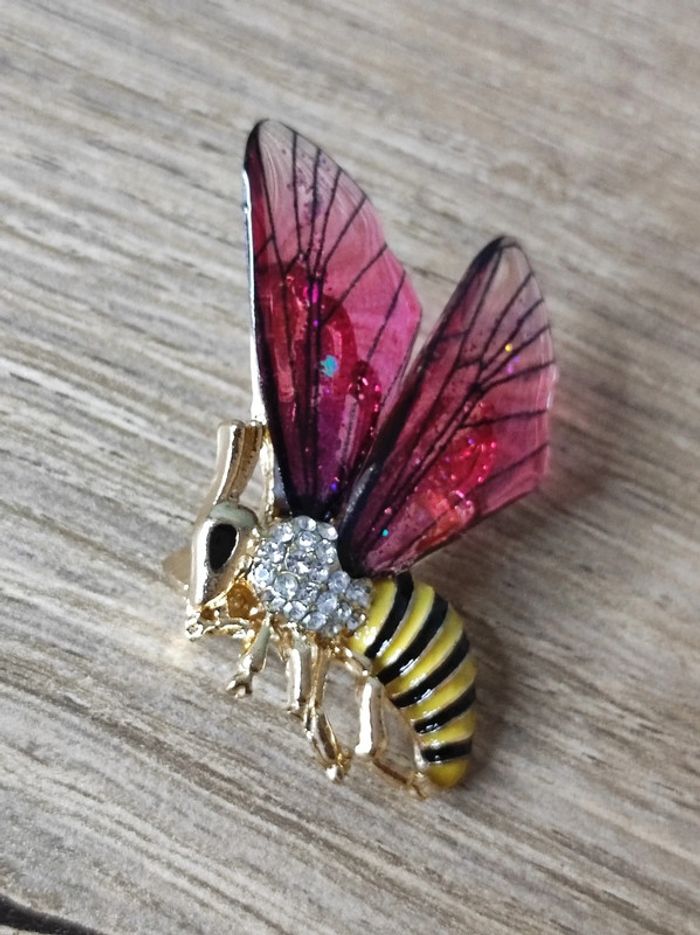 Broche abeille tendances summer vibes - photo numéro 2