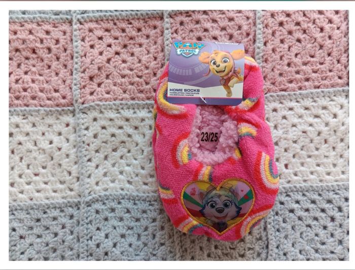 Chaussons pat patrouille 23 25 neuf