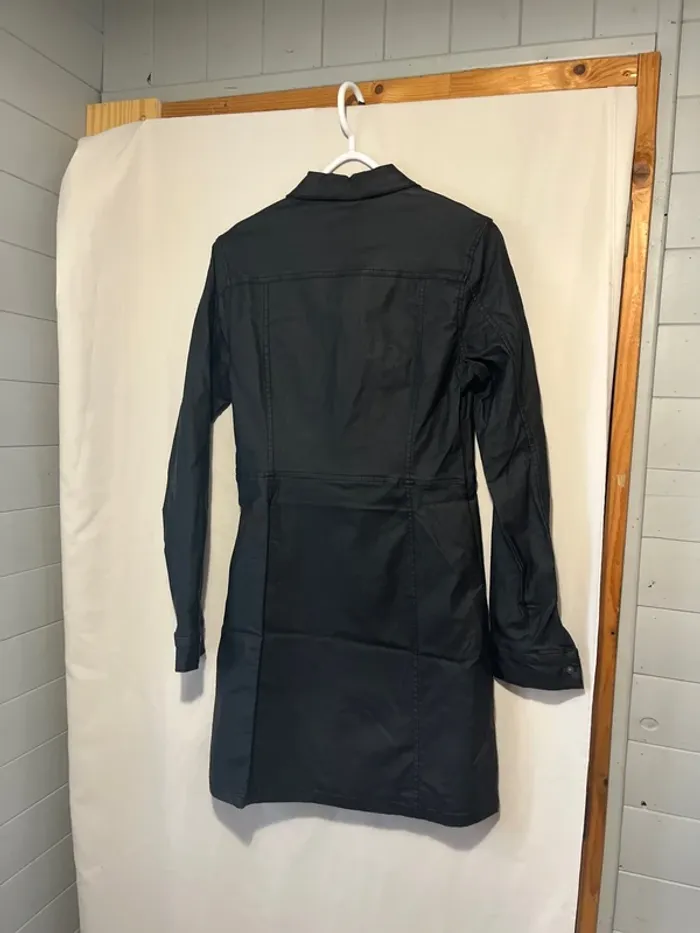 robe noire - photo numéro 6