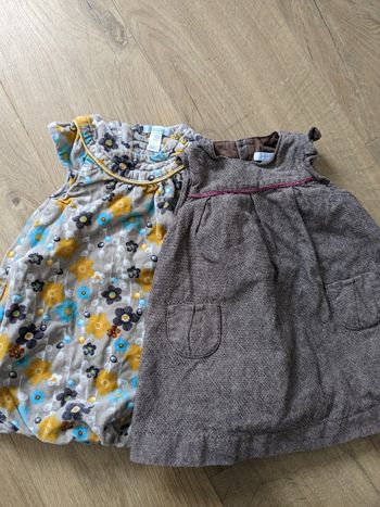 Lot de 2 robes hiver 12 mois