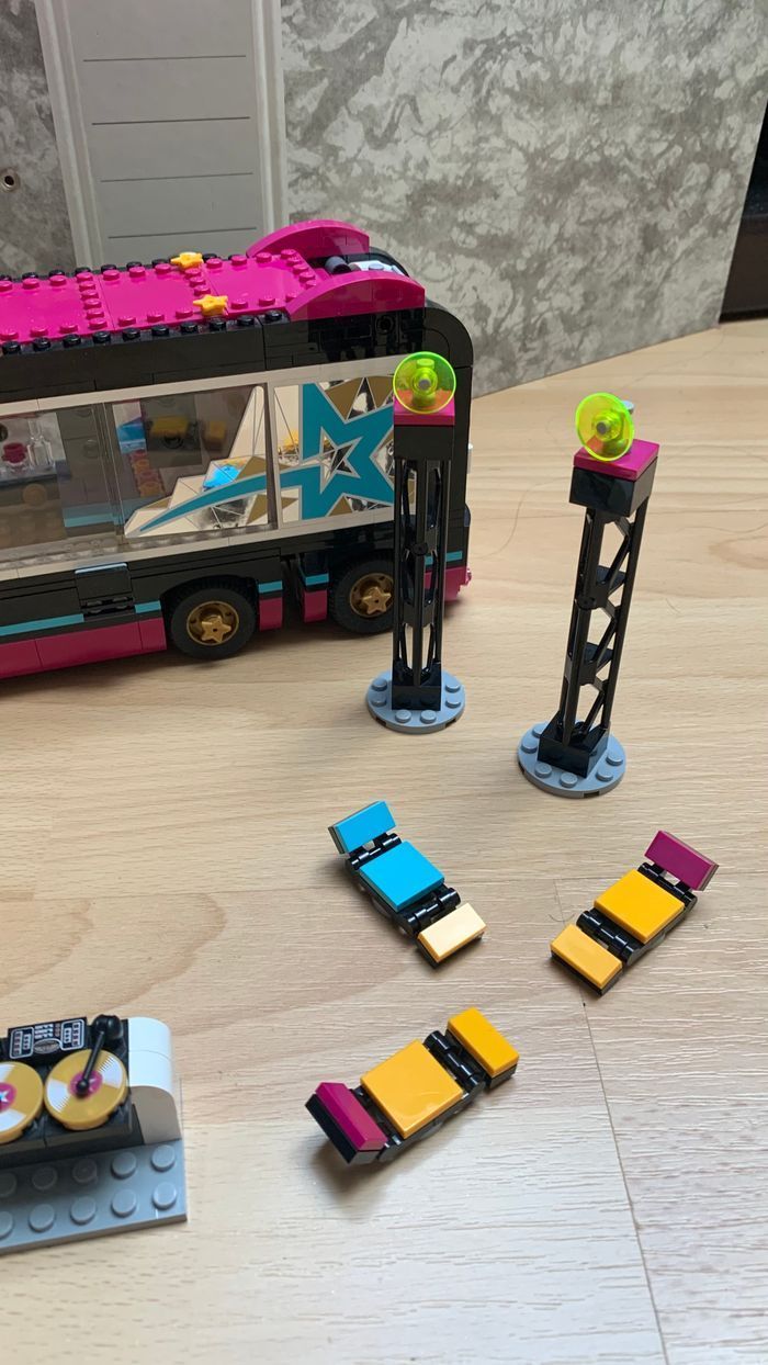 Lego Friends 41106-La tournée en bus - photo numéro 4