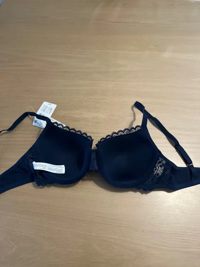 Soutien gorge - photo numéro 3
