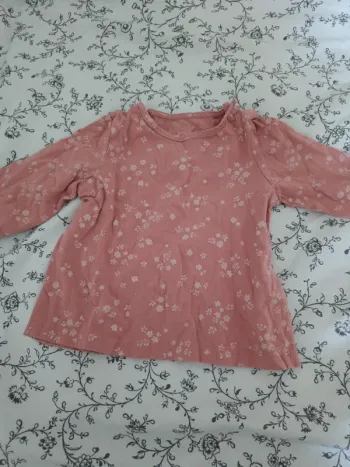 Tee shirt manches longues fleurs roses C&A 74cm