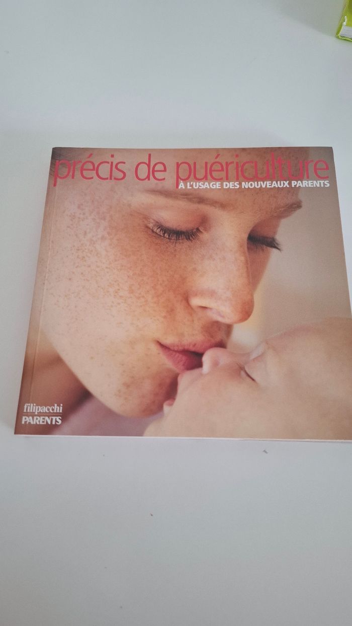 Livre précis de puériculture