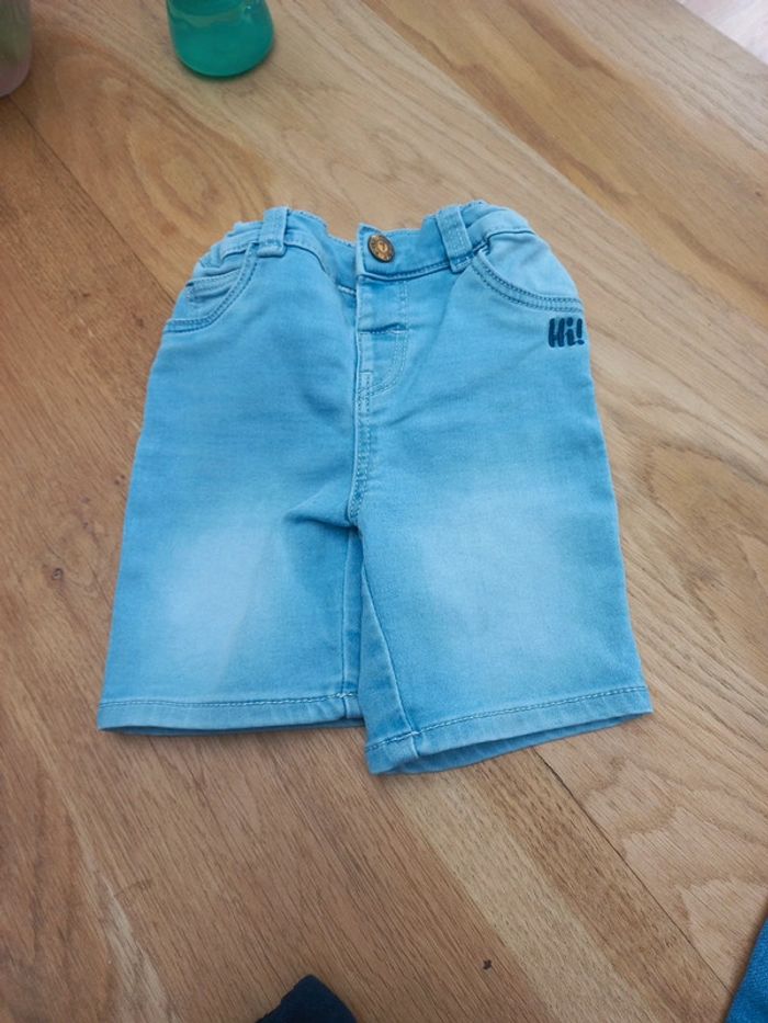Lot 1 pantalon + 2 shorts In Extenso taille 86cm - photo numéro 2