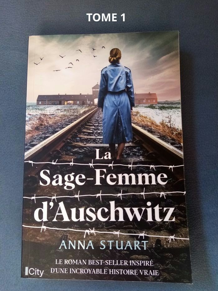 Lot de 2 livres. TOME 1 ET TOME 2.. - photo numéro 2