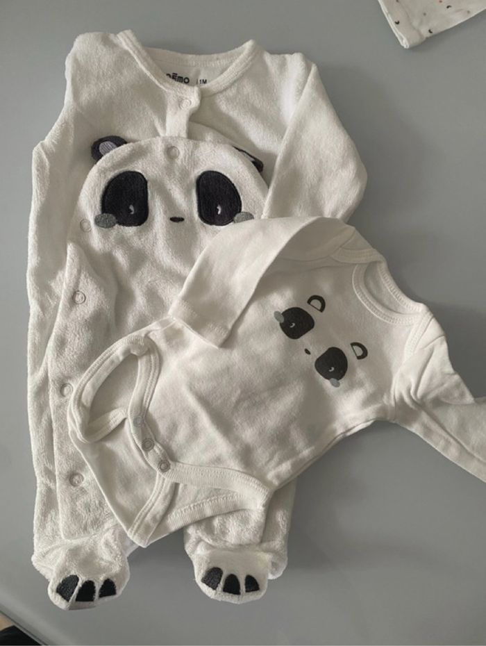 Lot 4 pyjamas velours + 2 bodys - photo numéro 4