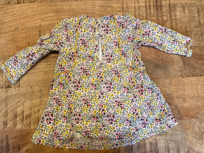 Lot de 4 robes 12-18 mois Vertbaudet et Bout’chou - photo numéro 5