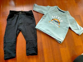 Ensemble pantalon et tee shirt