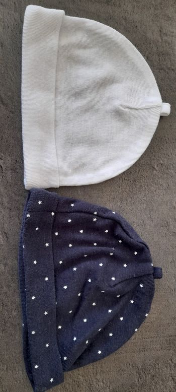 lot 2 bonnet blanc bleu