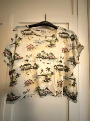 Tee shirt creeks