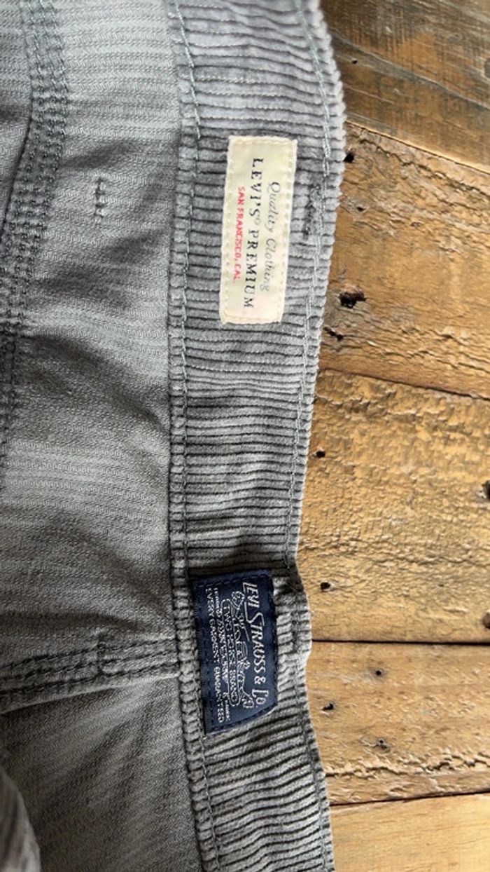 Pantalon velours gris Levi’s - photo numéro 2