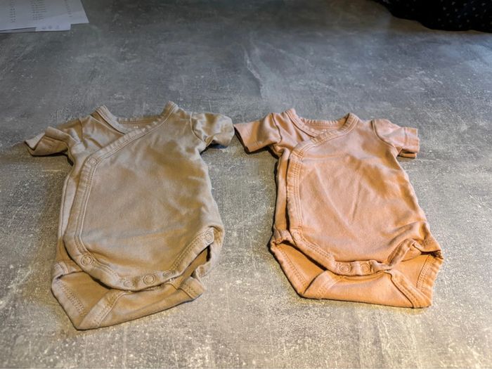 Lot de bodie bébé fille
