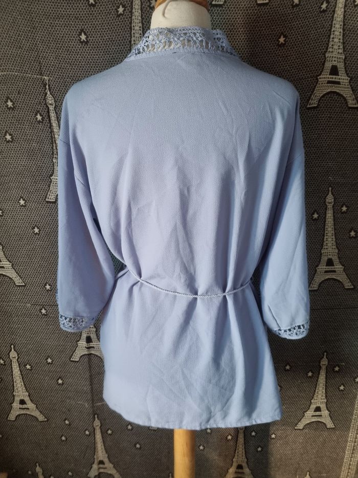 Kimono bleu clair à broderie taille 38-40 - photo numéro 5