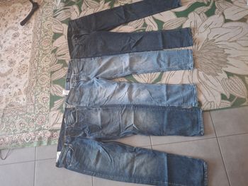 3 pantalons de marque c&a