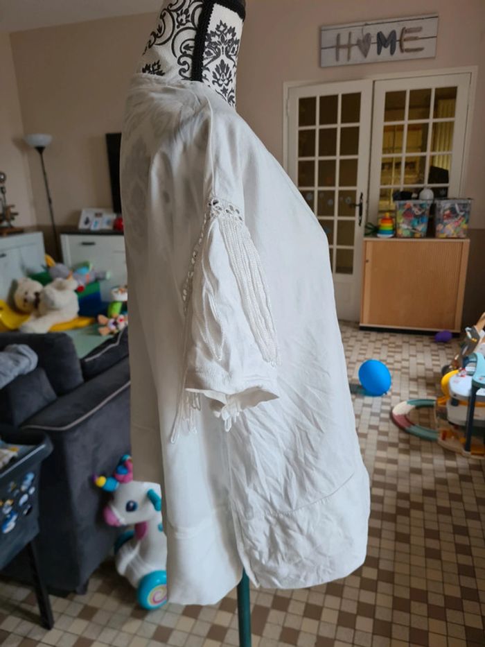 T shirt haut top 46/48 broderie resille blanc Kiabi XL - photo numéro 2