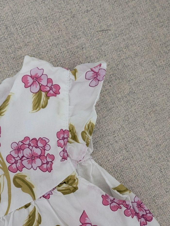 Robe fleurie 18mois - photo numéro 2