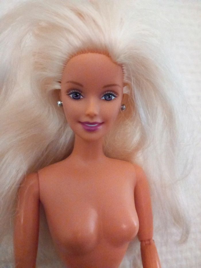 Barbie cavalière articulée. Horse lovin' 2002 - photo numéro 5