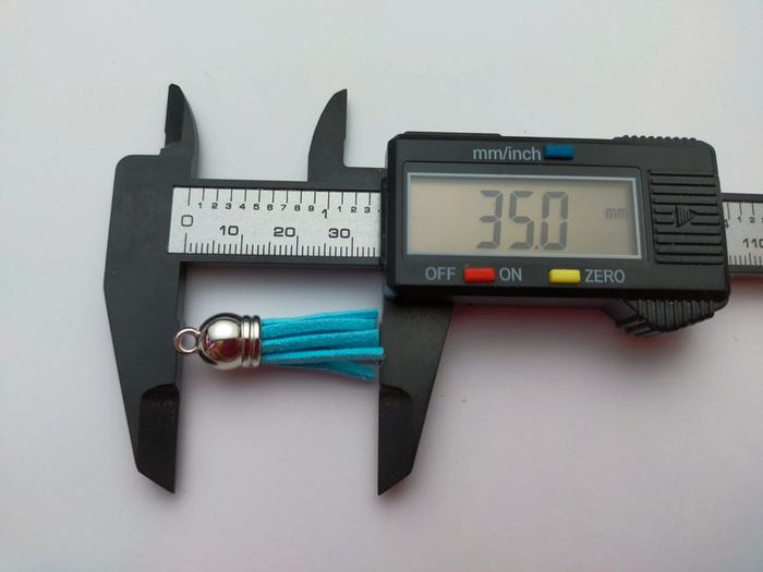 25 à 30 pompon glands bleu pour bijoux Lot n°1900 - photo numéro 5